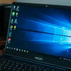 Gdzie jest kamera w laptopie? Odkryj jej ukrytą lokalizację