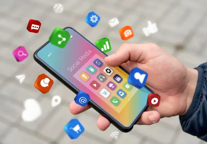 Jak łatwo sprawdzić historię pobranych aplikacji na Androidzie i iOS